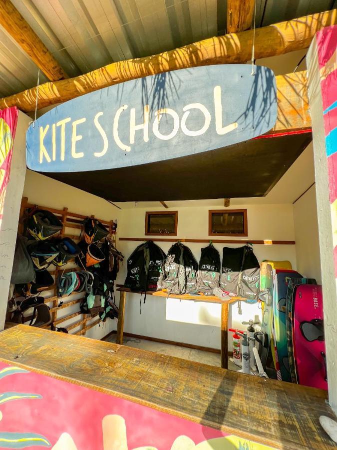 קומבוקו Indiana Kite School And Hostel מראה חיצוני תמונה